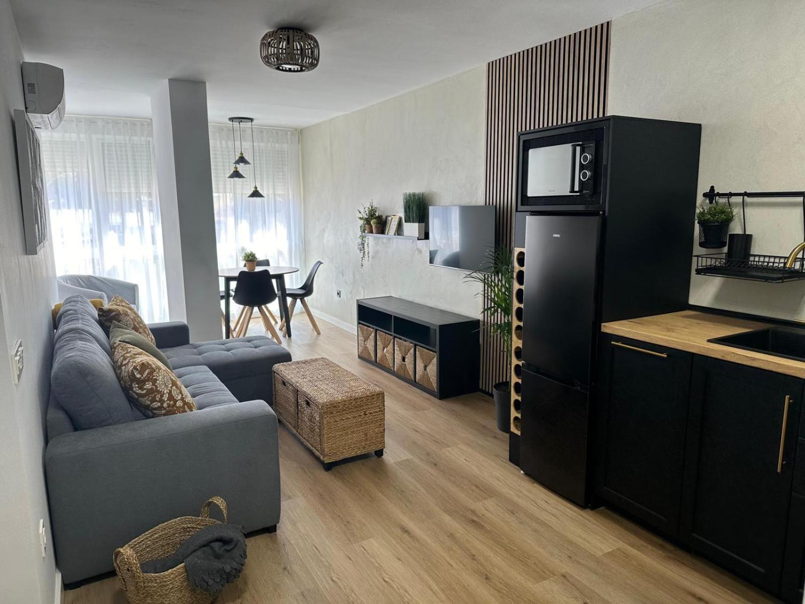 Iris 25 Apartment เบนัลมาเดนา ภายนอก รูปภาพ
