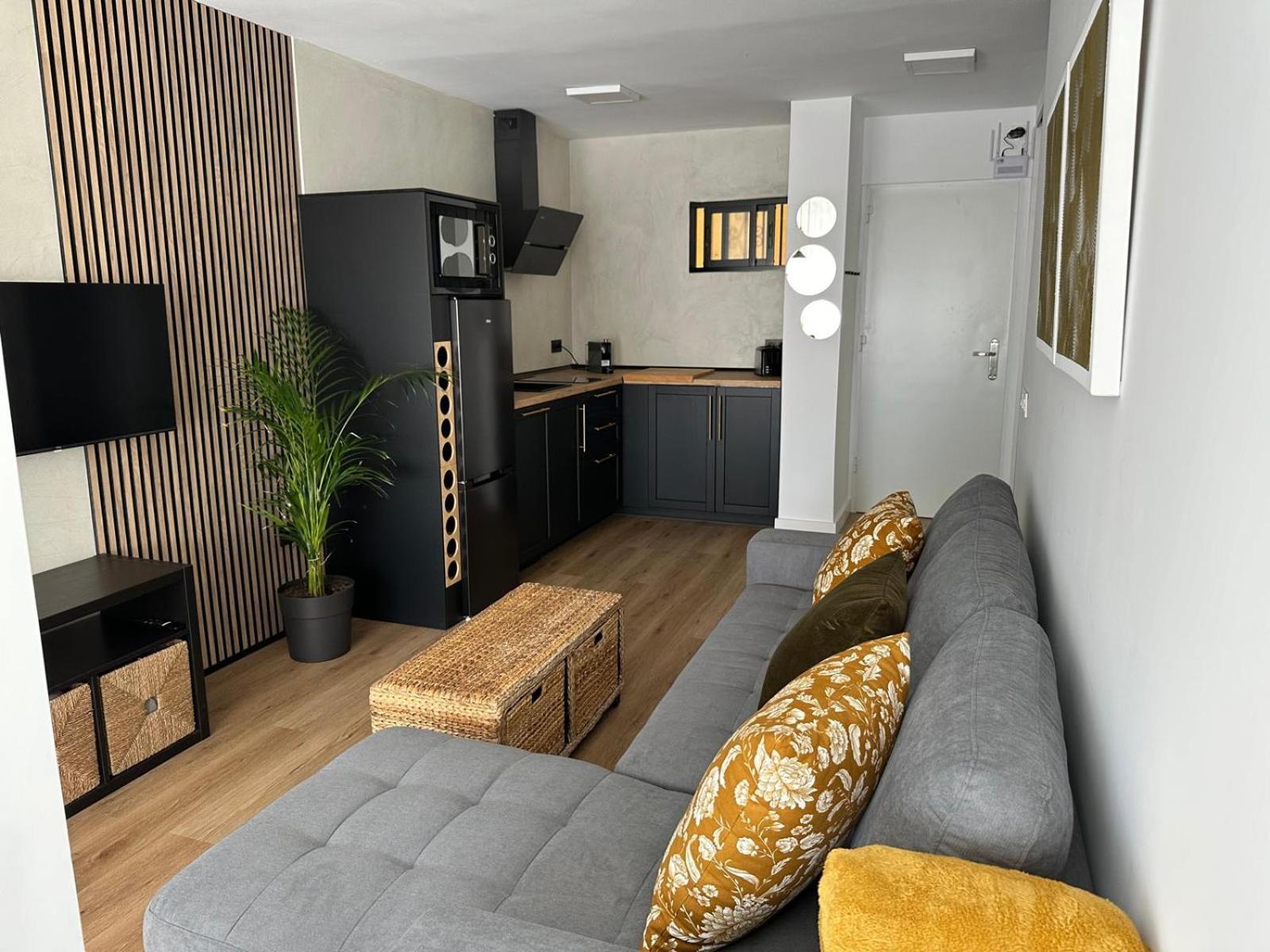 Iris 25 Apartment เบนัลมาเดนา ภายนอก รูปภาพ